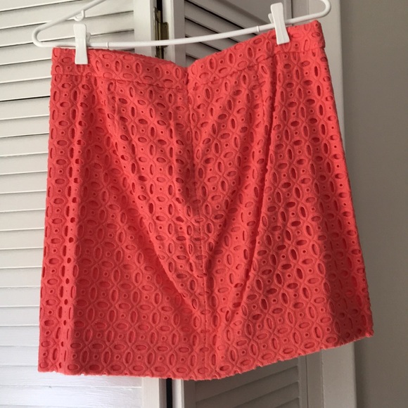 Size 4 J. Crew Eyelet Skirt - Picture 4 of 4